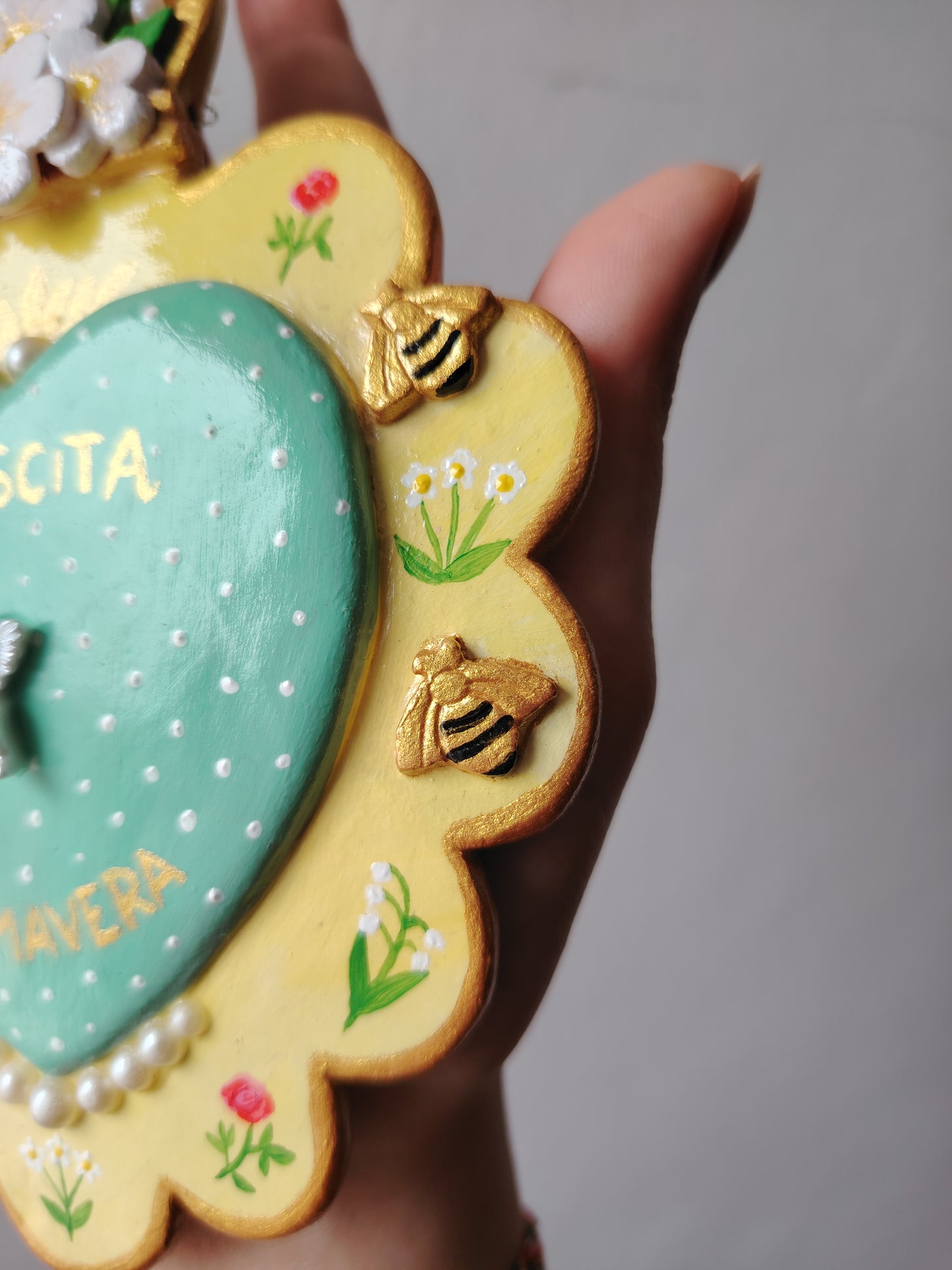 Cuore sacro primavera decorazione murale